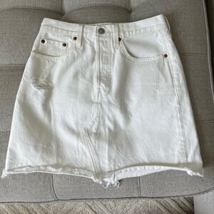 Levi’s Premium Denim White Skirt (W27)